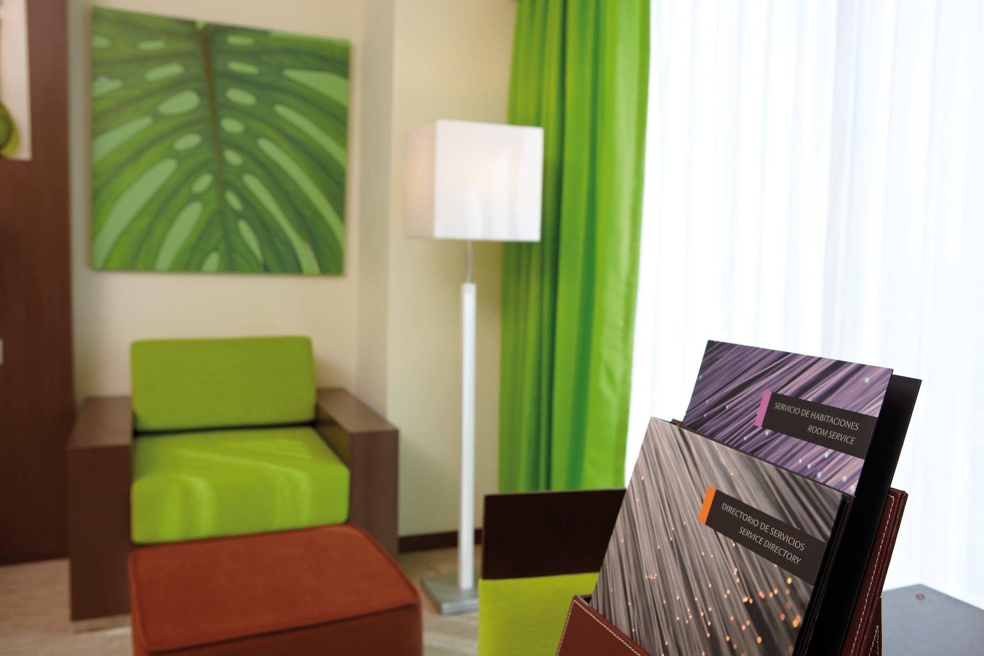 Riu Plaza Guadalajara Hotel Bagian luar foto