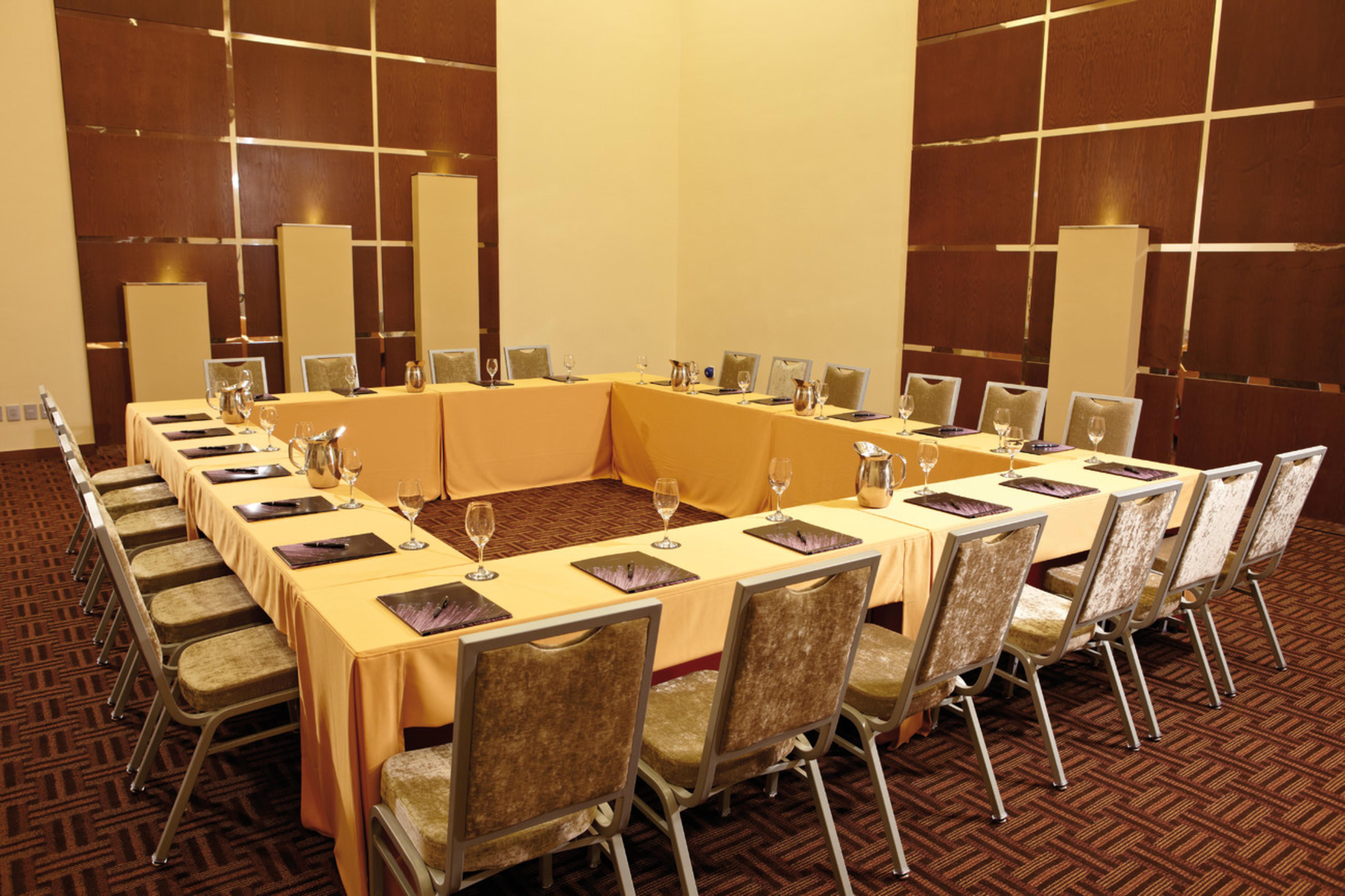 Riu Plaza Guadalajara Hotel Bagian luar foto