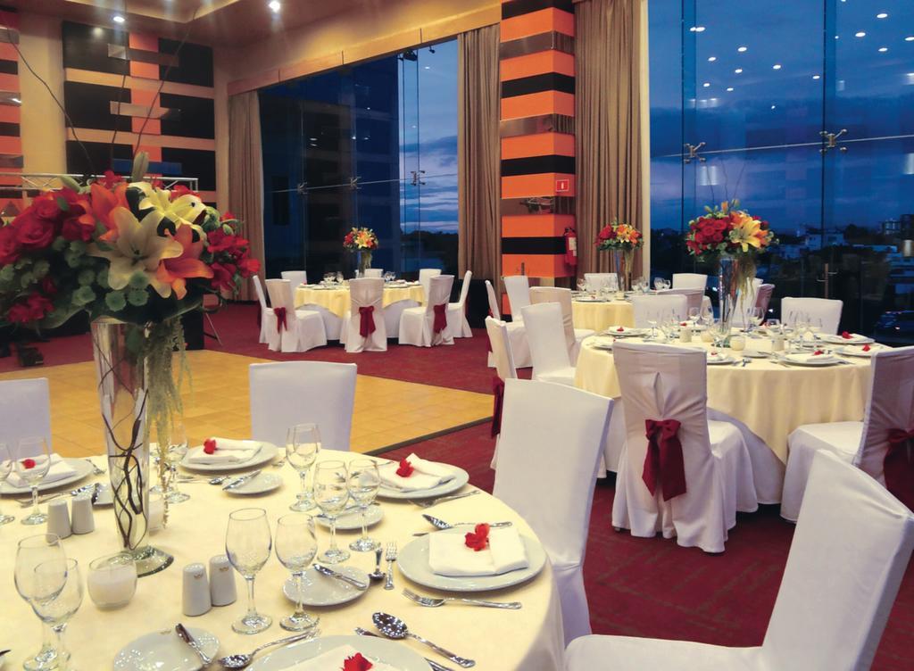 Riu Plaza Guadalajara Hotel Bagian luar foto